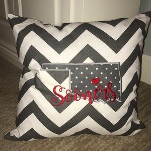 OU Sooners Pillow